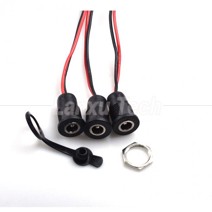 Panneau à vis étanche montée prise d'alimentation en courant continu 5.5x2.1mm Jack câbles 2