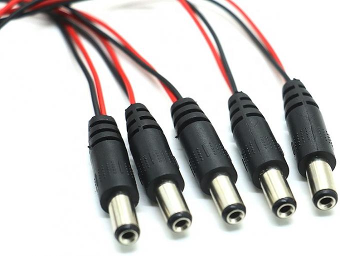 Connecteur de pinceau à batterie de 9 V à courant continu mâle 5,5 mm 2,1 mm Jack Plug Cable d'alimentation pour porte-batterie 4
