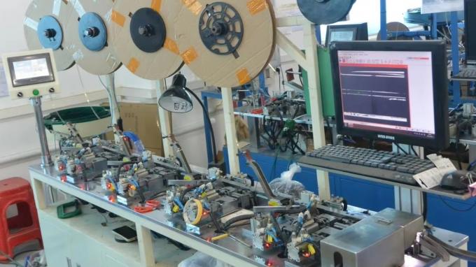 Wuhan Lanxu Technology Co., Ltd. ligne de production en usine 5